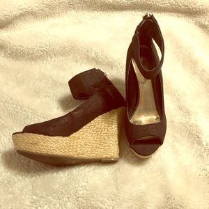 Jennifer Lopez peep toe wedges